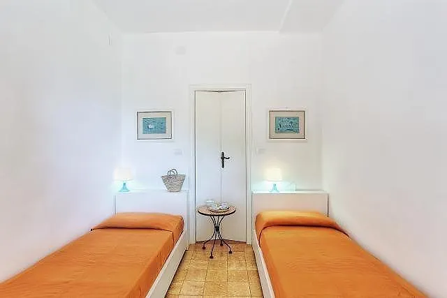 Villa Artistica App.1/Trilo 6 Каполивери 0*,  Италия